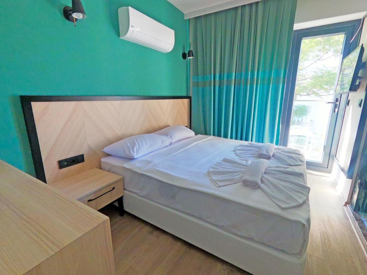 Yeshill Boutique Hotel 말마리스 외부 사진