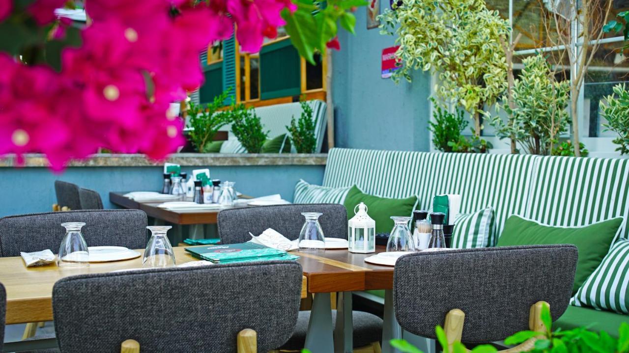 Yeshill Boutique Hotel 말마리스 외부 사진