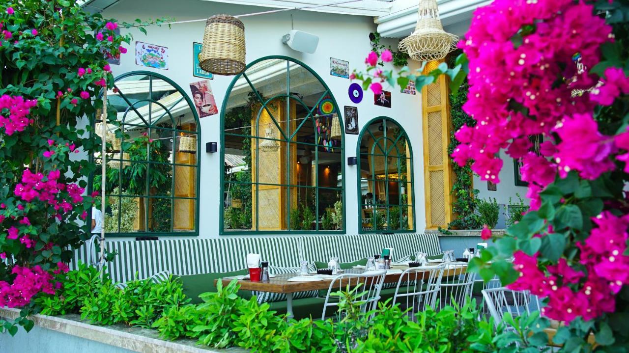 Yeshill Boutique Hotel 말마리스 외부 사진