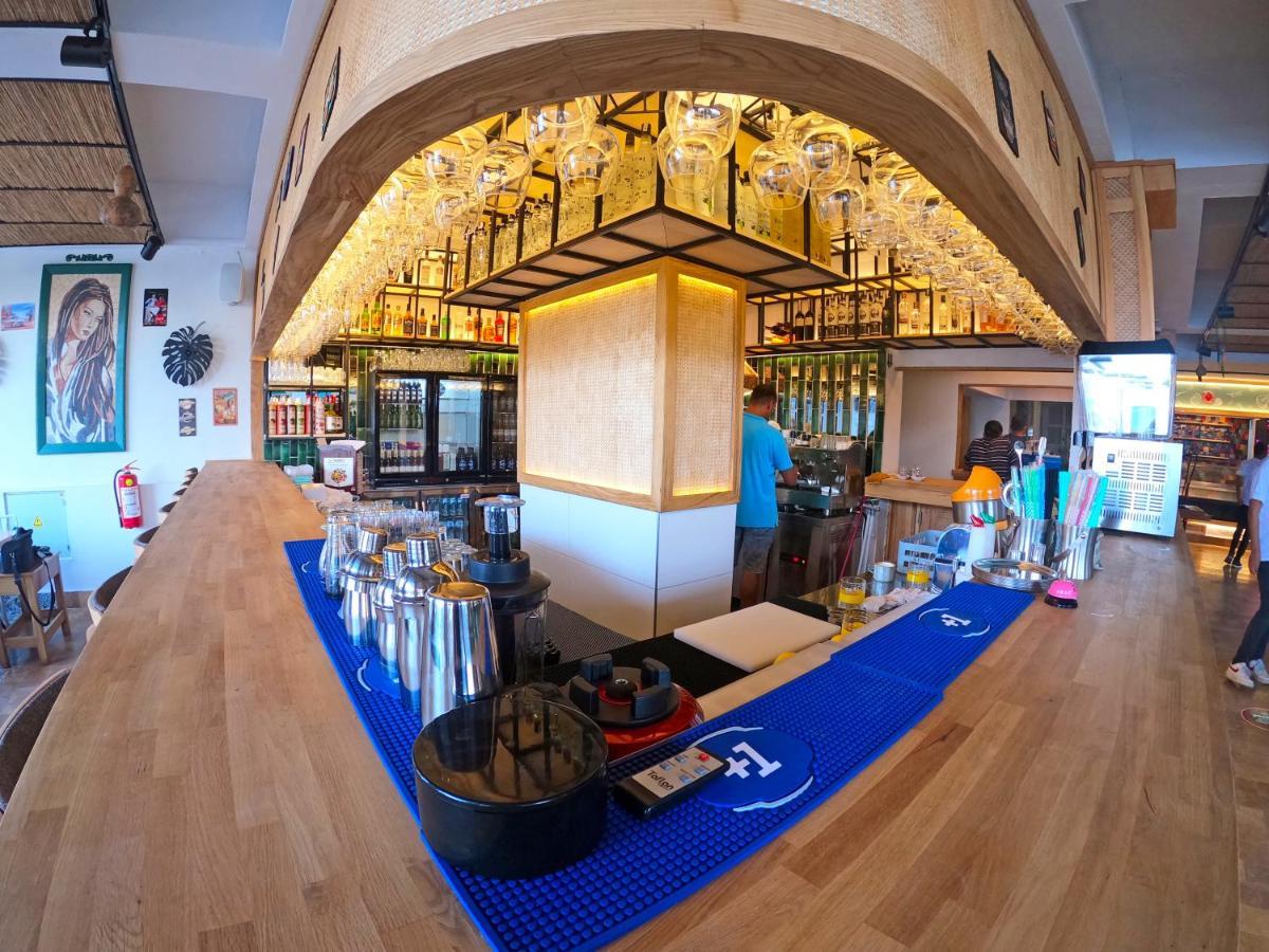 Yeshill Boutique Hotel 말마리스 외부 사진
